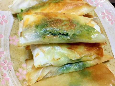 ほうれん草とウインナーのチーズカレー春巻き